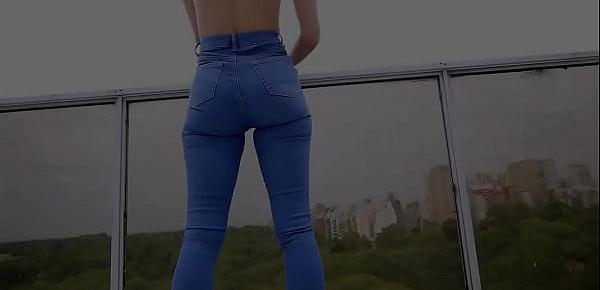  Amazing Ass Latina and Incredible Body in Tight Blue Jeans